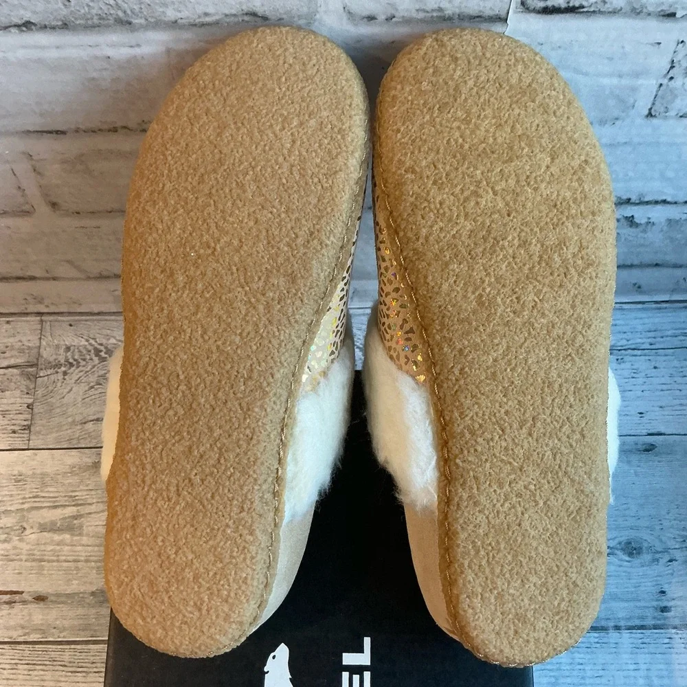 Sorel Youth Size 6C Women’s Size 8 Nakiska Slide II Suede Slippers Ceramic Color
